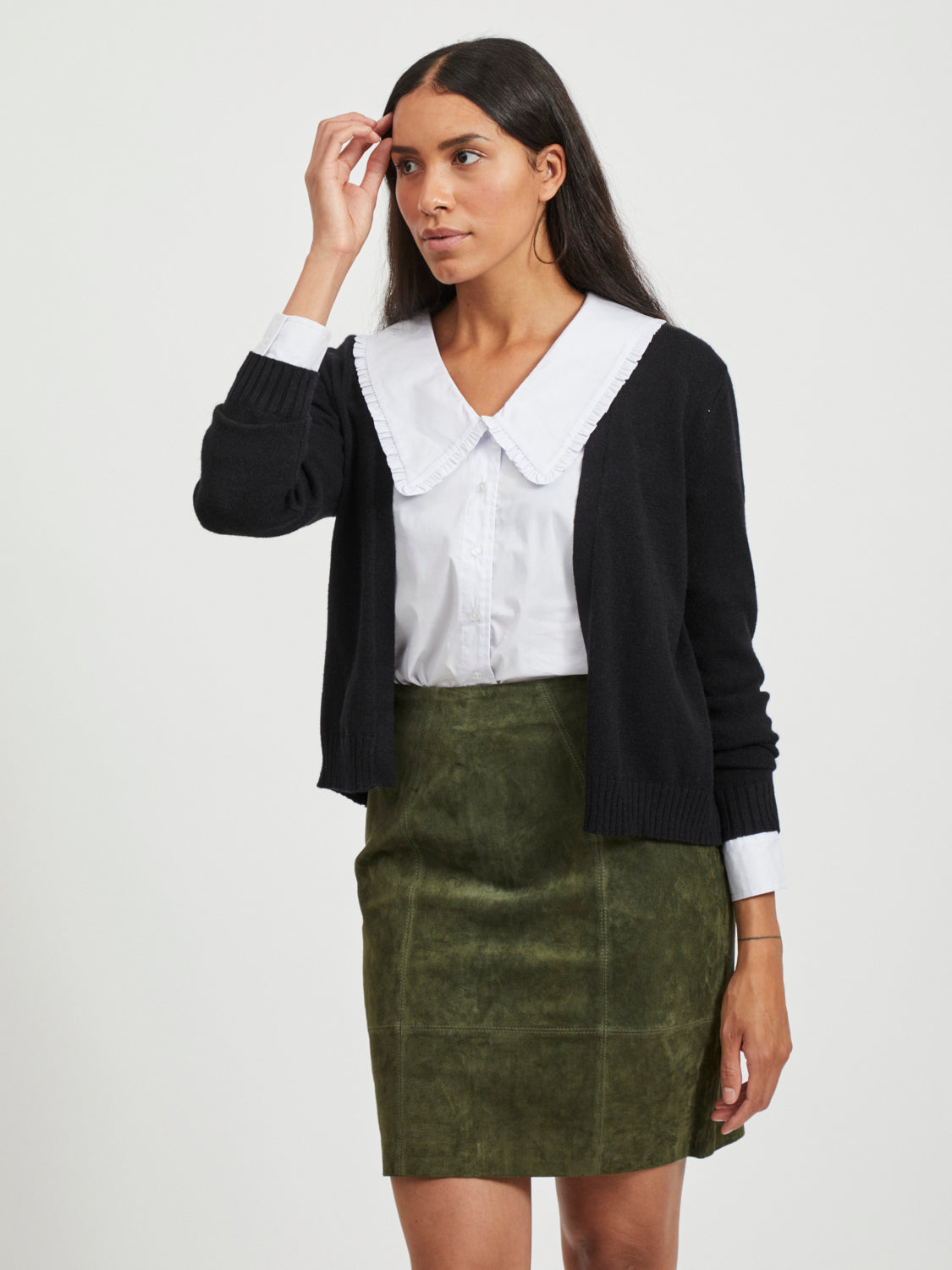 VIRIL Short Cardigan - Black